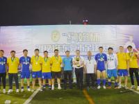 记者：巴黎想在一月签下优素福-福法纳，但面临尤文竞争